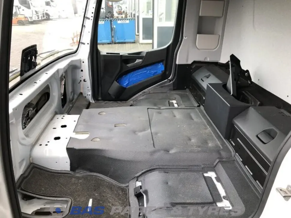 Mercedes Actros MP4 ClassicSpace M-cab L1EH1 A 960 610 07 17 Mercedes Actros MP4 ClassicSpace M-cab L1EH1 A 960 610 07 17
