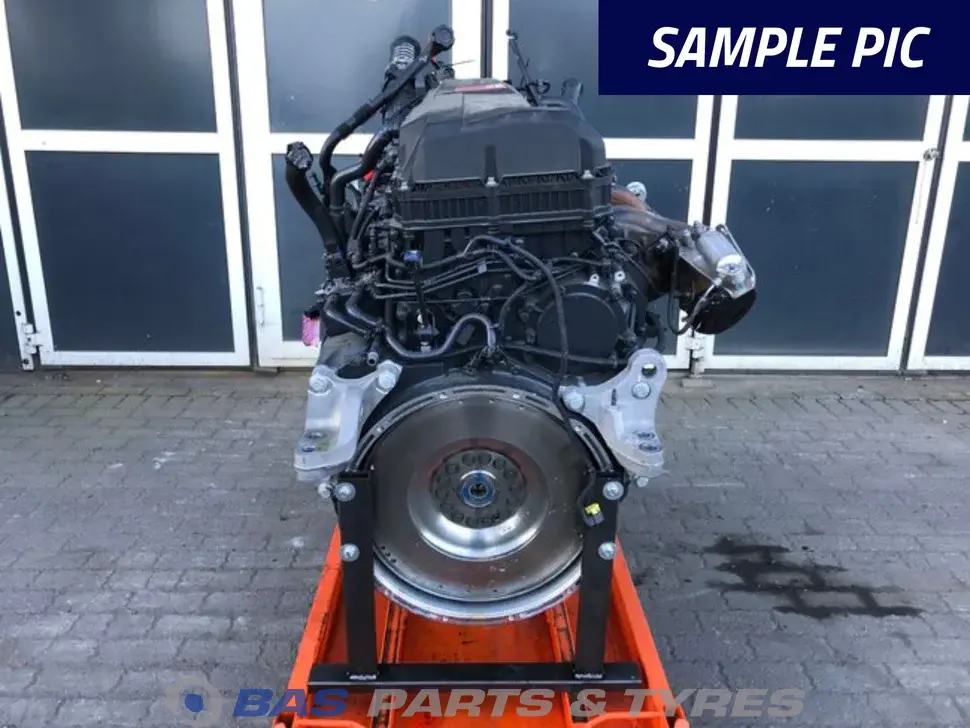 Engine Renault DE13 480 K7 7421368560 Engine Renault DE13 480 K7 7421368560