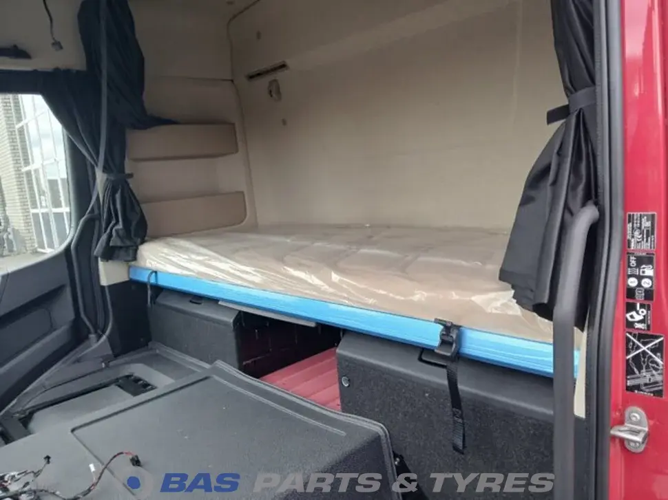 Mercedes Actros MP4 ClassicSpace L-cab L2H1 Mercedes Actros MP4 ClassicSpace L-cab L2H1
