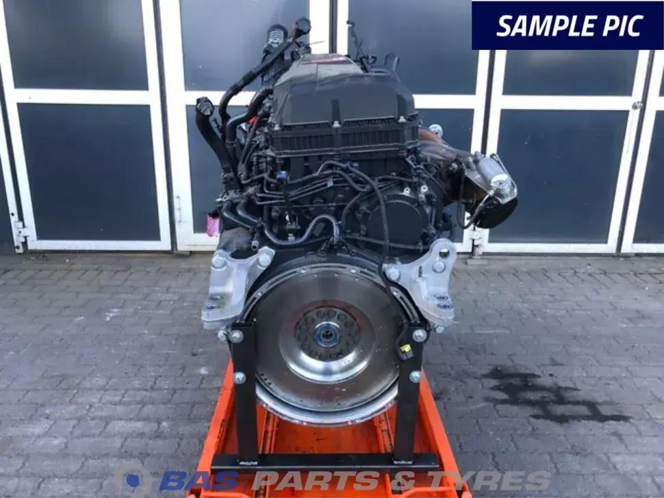 Engine Renault DE13 480 K7 7421368560 Engine Renault DE13 480 K7 7421368560