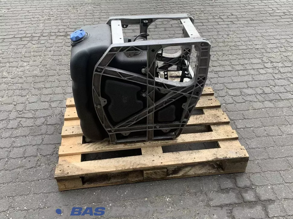 Renault Tanque AdBlue 7421226079 Renault Tanque AdBlue 7421226079