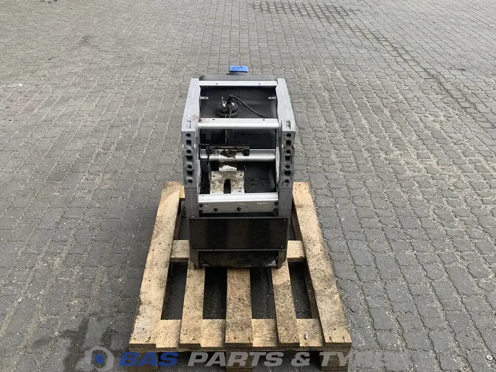 Renault Tanque AdBlue 7421226079 Renault Tanque AdBlue 7421226079