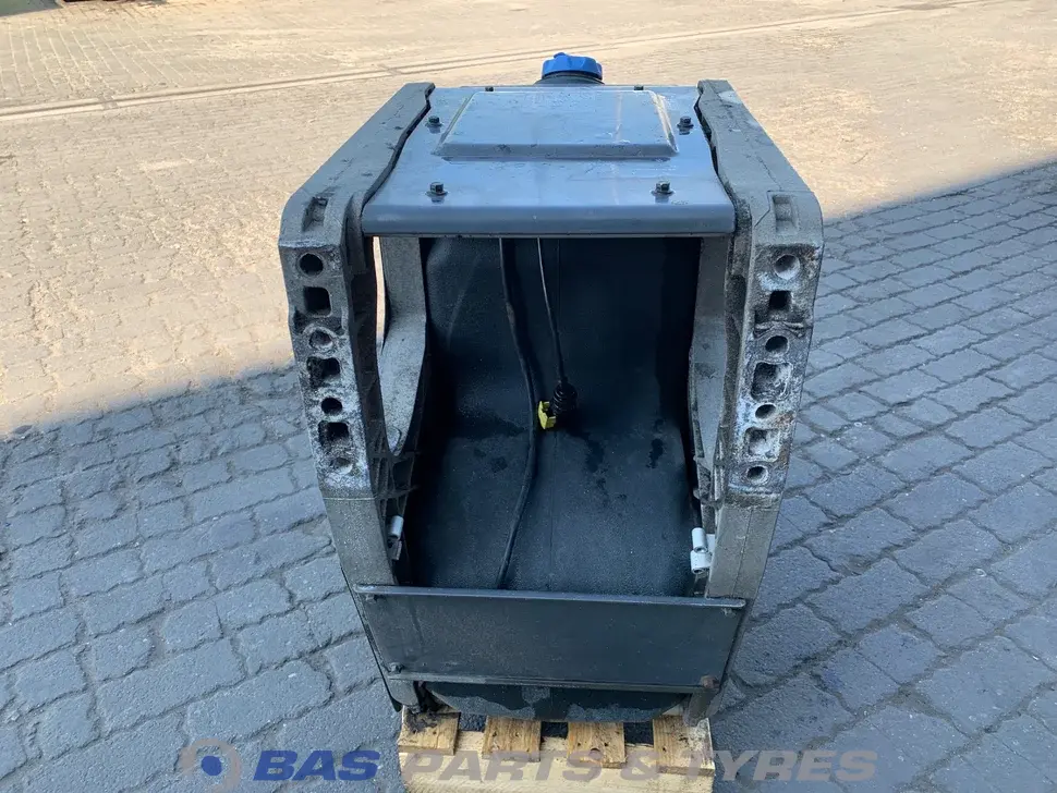 Volvo Réservoir AdBlue 21645367 Volvo Réservoir AdBlue 21645367