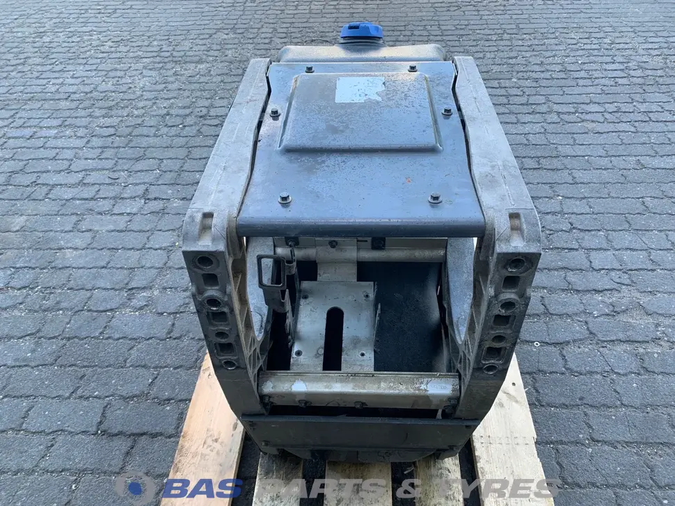 Renault Tanque AdBlue 7421226079 Renault Tanque AdBlue 7421226079