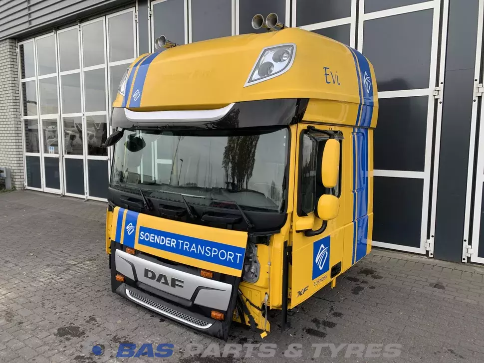 DAF XF106 Super Space Cab L2H3 2032405 DAF XF106 Super Space Cab L2H3 2032405