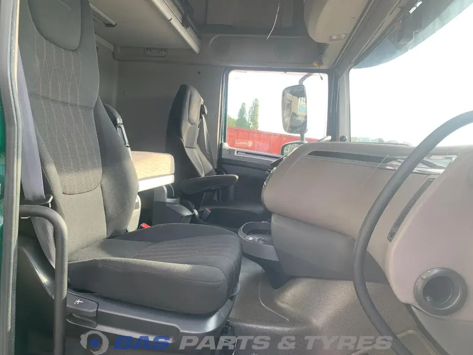 DAF XF106 Super Space Cab L2H3 2032405 DAF XF106 Super Space Cab L2H3 2032405