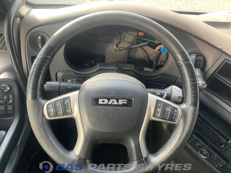 DAF XF106 Super Space Cab L2H3 2032405 DAF XF106 Super Space Cab L2H3 2032405