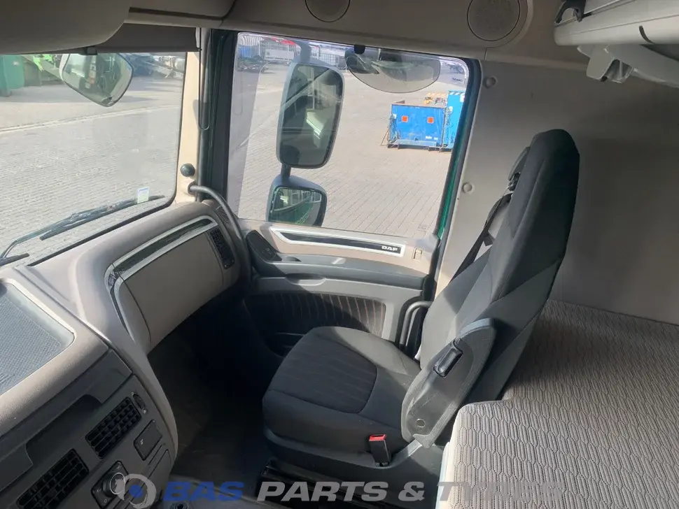 DAF XF106 Super Space Cab L2H3 2032405 DAF XF106 Super Space Cab L2H3 2032405