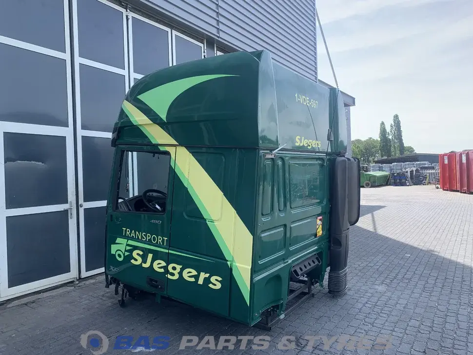 DAF XF106 Super Space Cab L2H3 2032405 DAF XF106 Super Space Cab L2H3 2032405
