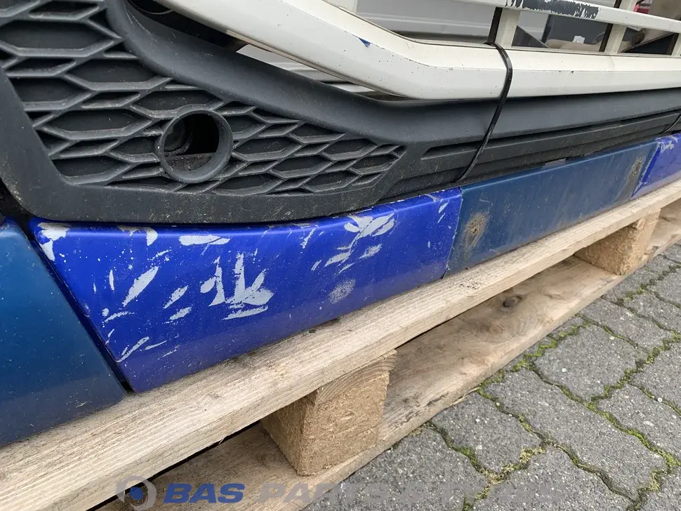 Parachoque Volvo FH4 82137660 Parachoque Volvo FH4 82137660