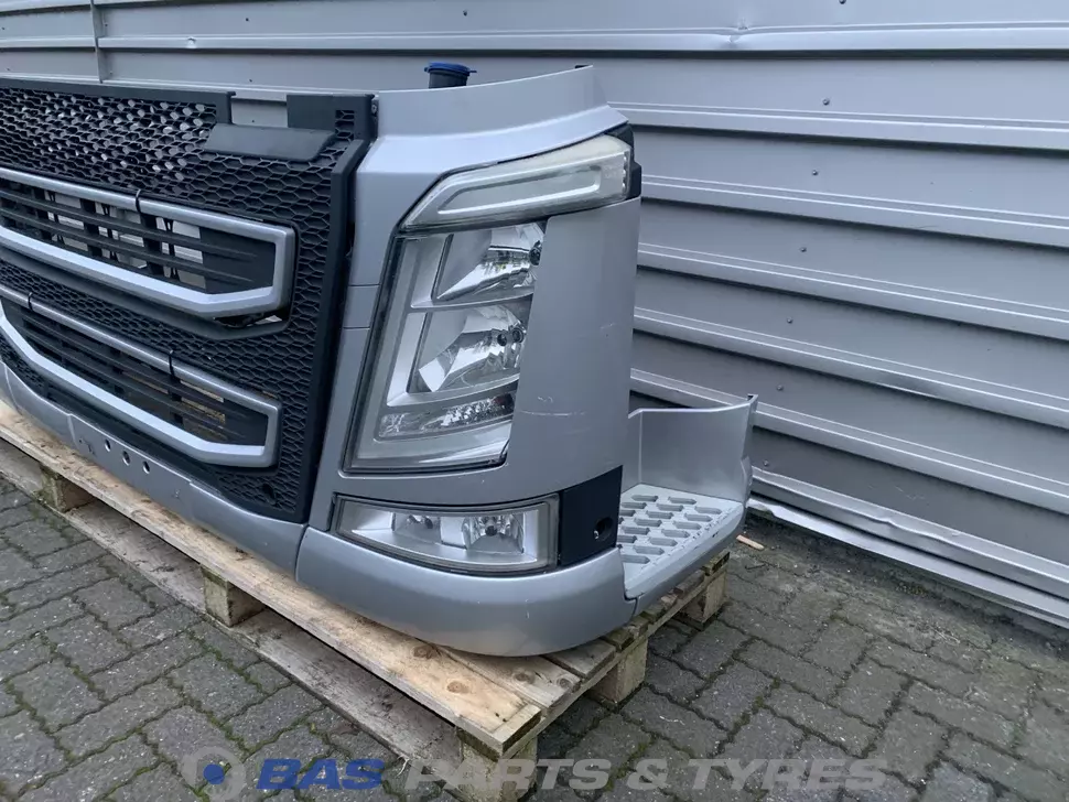 Parachoque Volvo FH4 82139942 Parachoque Volvo FH4 82139942