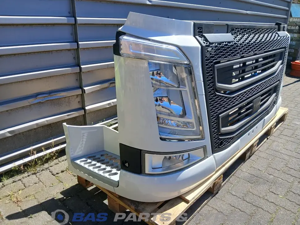 Parachoque Volvo FH4 21221130 Parachoque Volvo FH4 21221130