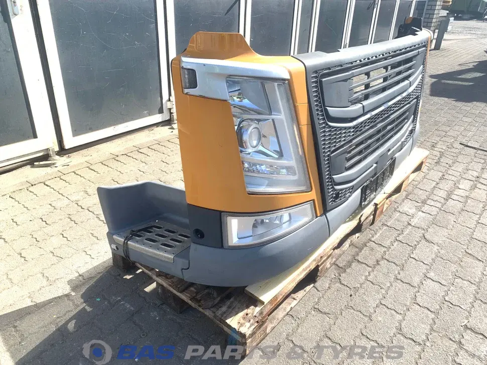 Pare-chocs Volvo FM4 84086799 Pare-chocs Volvo FM4 84086799