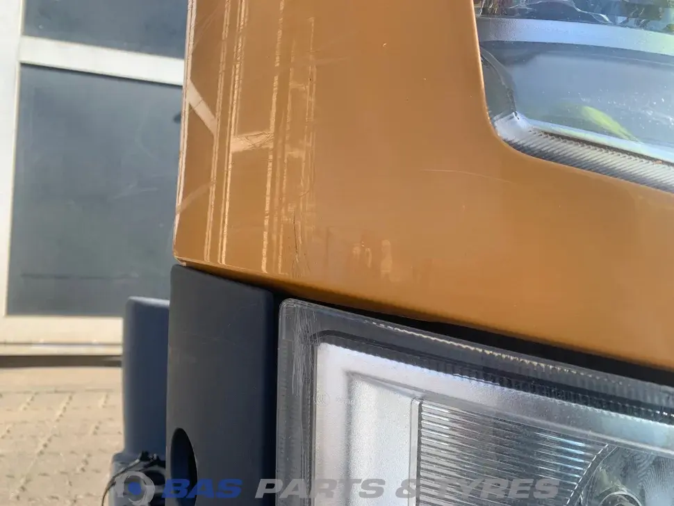 Pare-chocs Volvo FM4 84086799 Pare-chocs Volvo FM4 84086799
