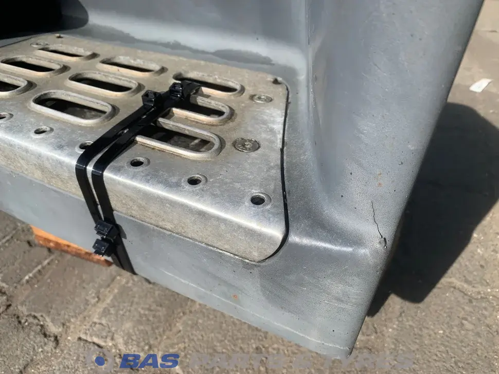 Pare-chocs Volvo FM4 84086799 Pare-chocs Volvo FM4 84086799