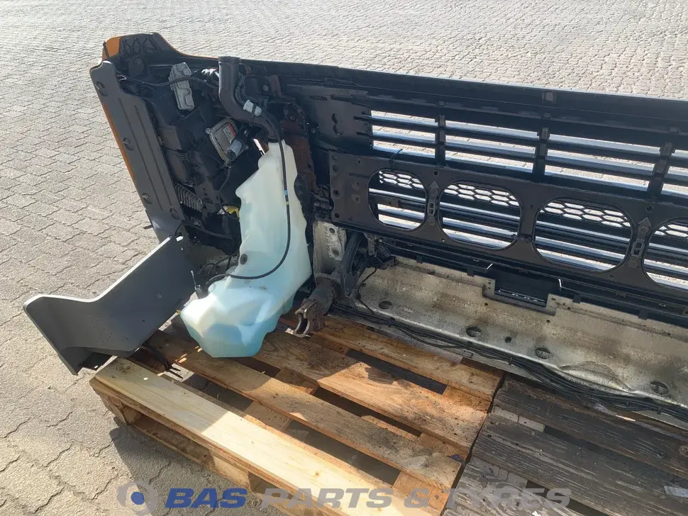 Pare-chocs Volvo FM4 84086799 Pare-chocs Volvo FM4 84086799