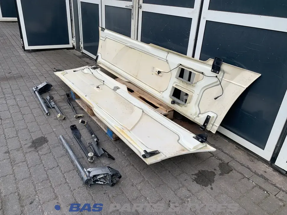 Saias lateral DAF XF106 Saias lateral DAF XF106