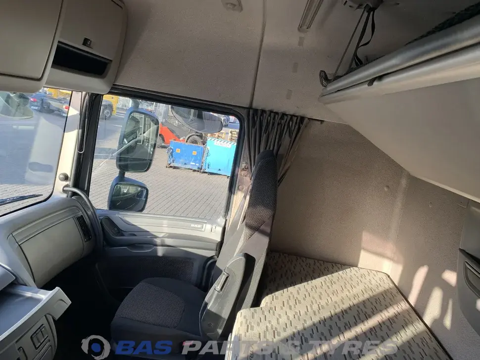 DAF XF106 Space Cab L2H2 1811560 DAF XF106 Space Cab L2H2 1811560