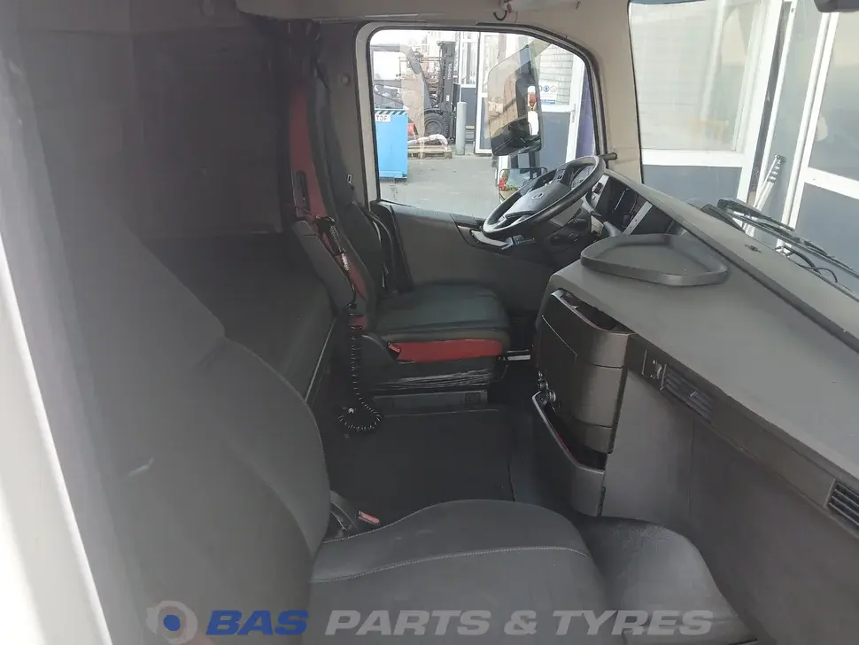 Volvo FH4 Sleeper Cab L2H1 85154138 Volvo FH4 Sleeper Cab L2H1 85154138