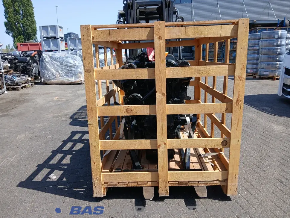 Engine Engine