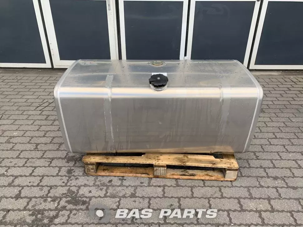 Réservoir carburant Iveco 550 Liter 5801330466 Réservoir carburant Iveco 550 Liter 5801330466