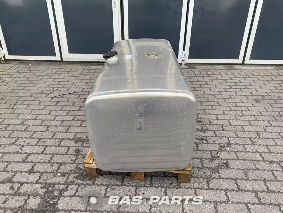 Réservoir carburant Iveco 550 Liter 5801330466 Réservoir carburant Iveco 550 Liter 5801330466