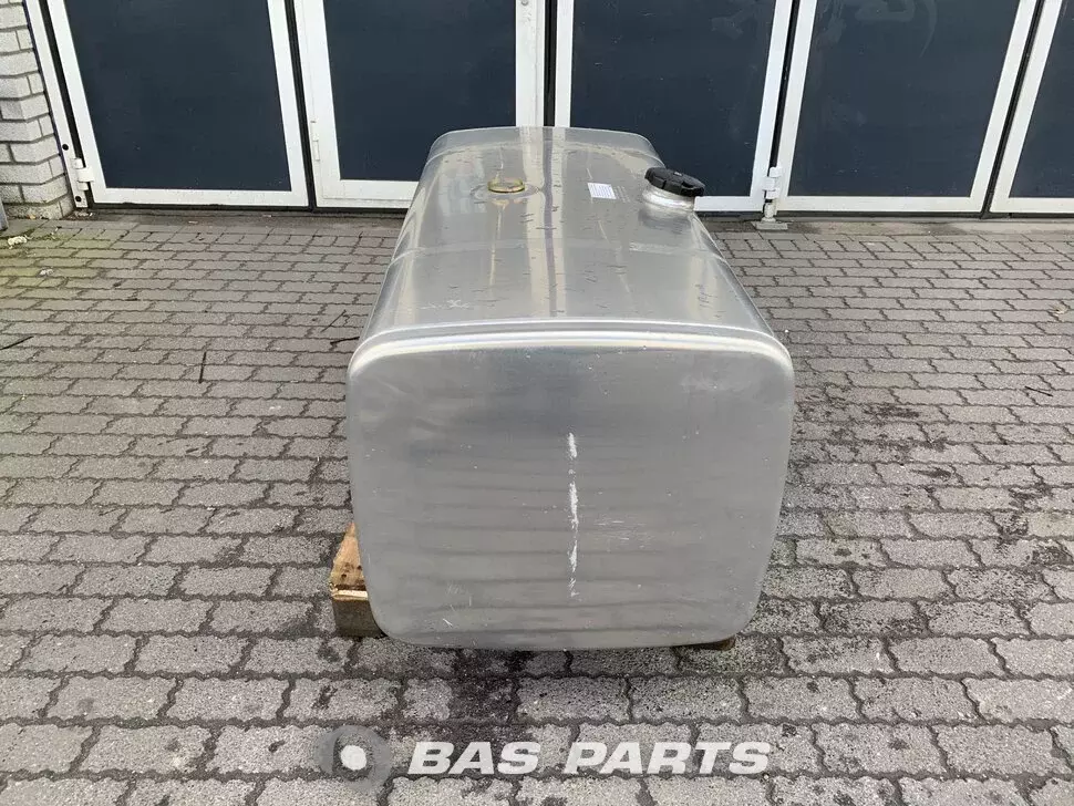 Réservoir carburant Iveco 550 Liter 5801330466 Réservoir carburant Iveco 550 Liter 5801330466