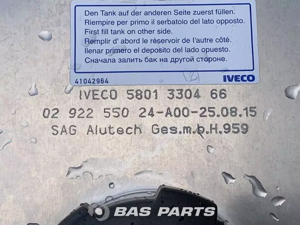 Réservoir carburant Iveco 550 Liter 5801330466 Réservoir carburant Iveco 550 Liter 5801330466