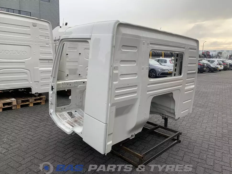 Volvo FM4 Day Cab L1EH1 3175940 | BAS Parts & Tyres