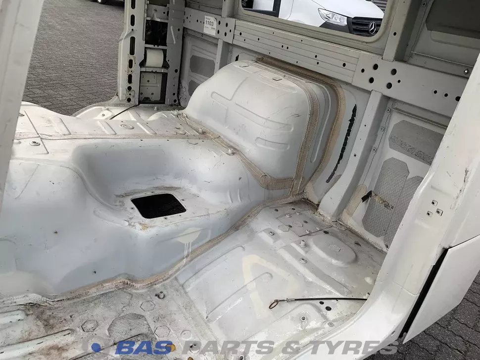 Volvo FM4 Day Cab L1EH1 3175940 | BAS Parts & Tyres