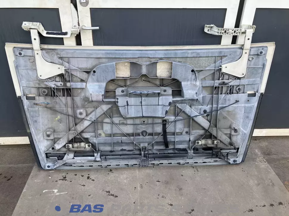 Face avant DAF XF106 1892076 Face avant DAF XF106 1892076