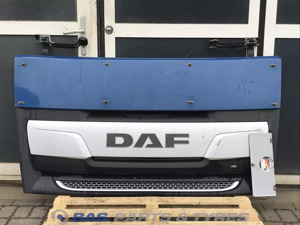 Face avant DAF XF106 1892076 Face avant DAF XF106 1892076