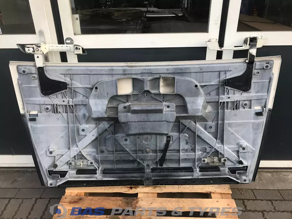 Painel frontal DAF XF106 1892076 Painel frontal DAF XF106 1892076