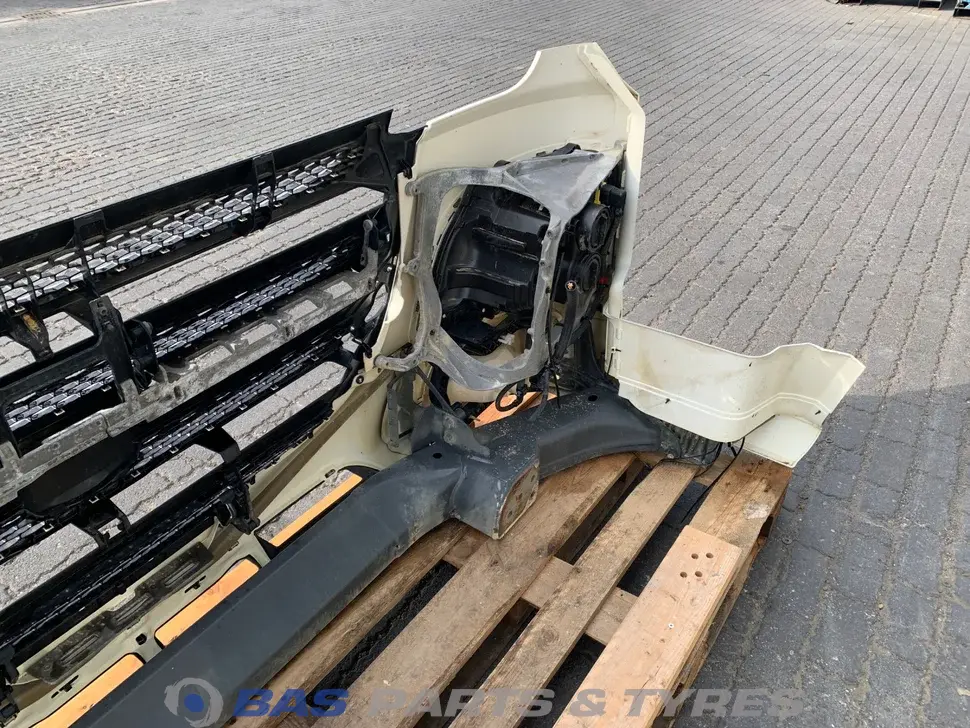 Parachoques DAF XF106 Parachoques DAF XF106