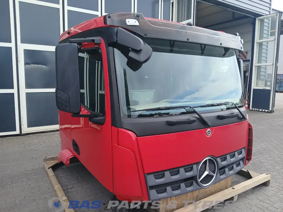 Mercedes Actros MP4 ClassicSpace L-cab L2H1 Mercedes Actros MP4 ClassicSpace L-cab L2H1