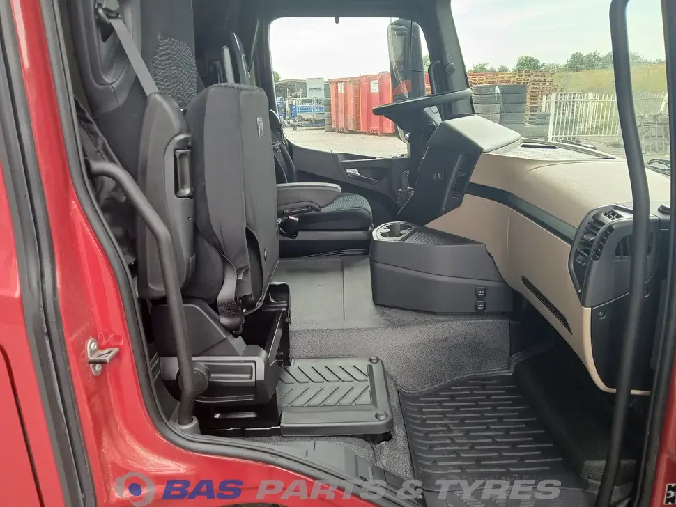 Mercedes Actros MP4 ClassicSpace L-cab L2H1 Mercedes Actros MP4 ClassicSpace L-cab L2H1