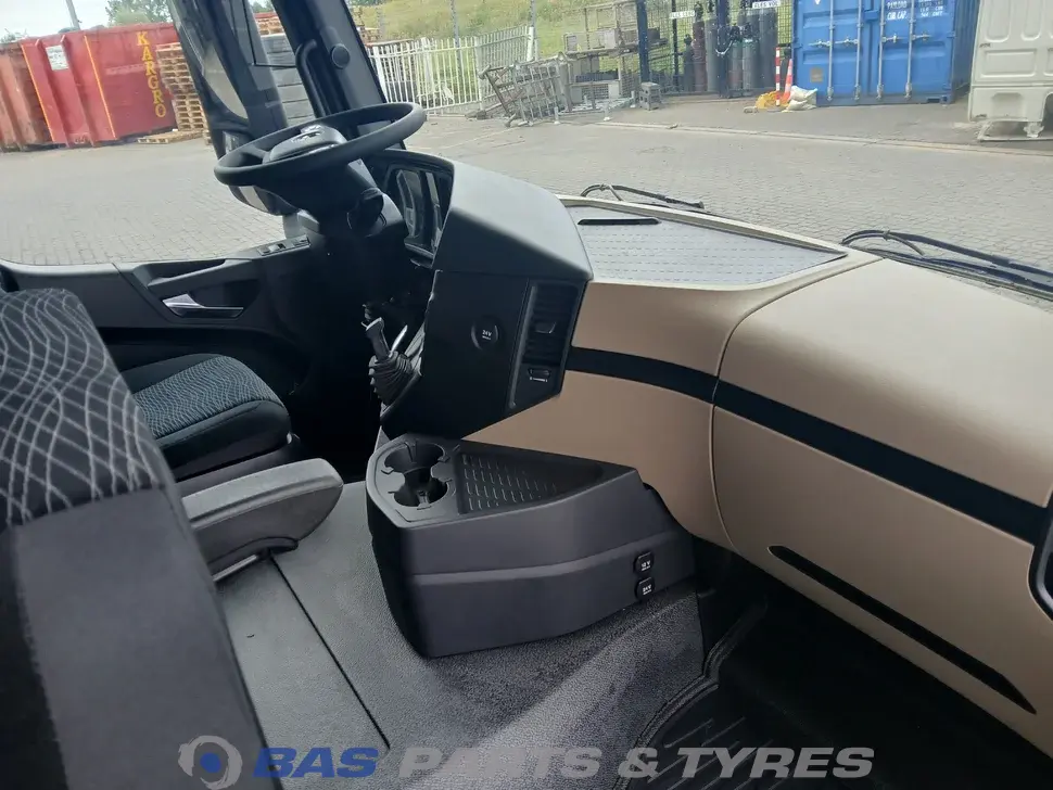Mercedes Actros MP4 ClassicSpace L-cab L2H1 Mercedes Actros MP4 ClassicSpace L-cab L2H1