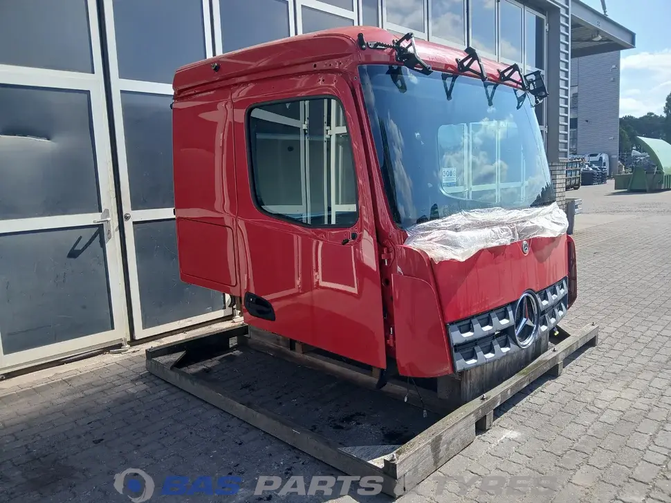 Mercedes Actros MP4 ClassicSpace L-cab L2H1 A 000 600 10 05 Mercedes Actros MP4 ClassicSpace L-cab L2H1 A 000 600 10 05