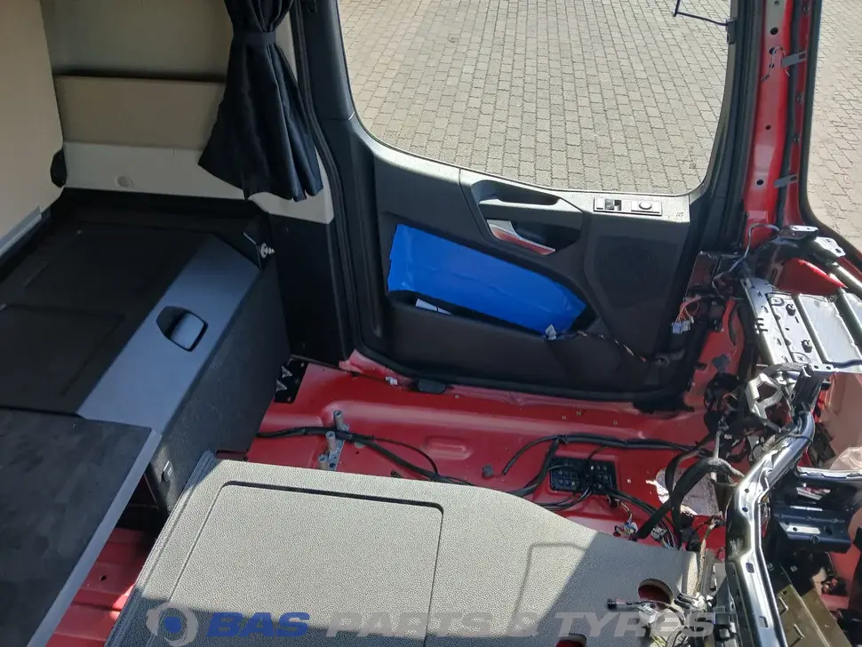 Mercedes Actros MP4 ClassicSpace L-cab L2H1 A 000 600 10 05 Mercedes Actros MP4 ClassicSpace L-cab L2H1 A 000 600 10 05