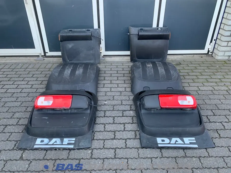 Mudguard kit Mudguard kit