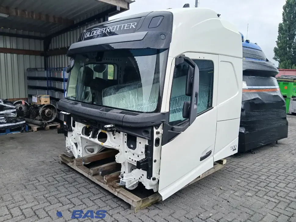 Volvo FH4B Globetrotter L2H2 82219166 Volvo FH4B Globetrotter L2H2 82219166