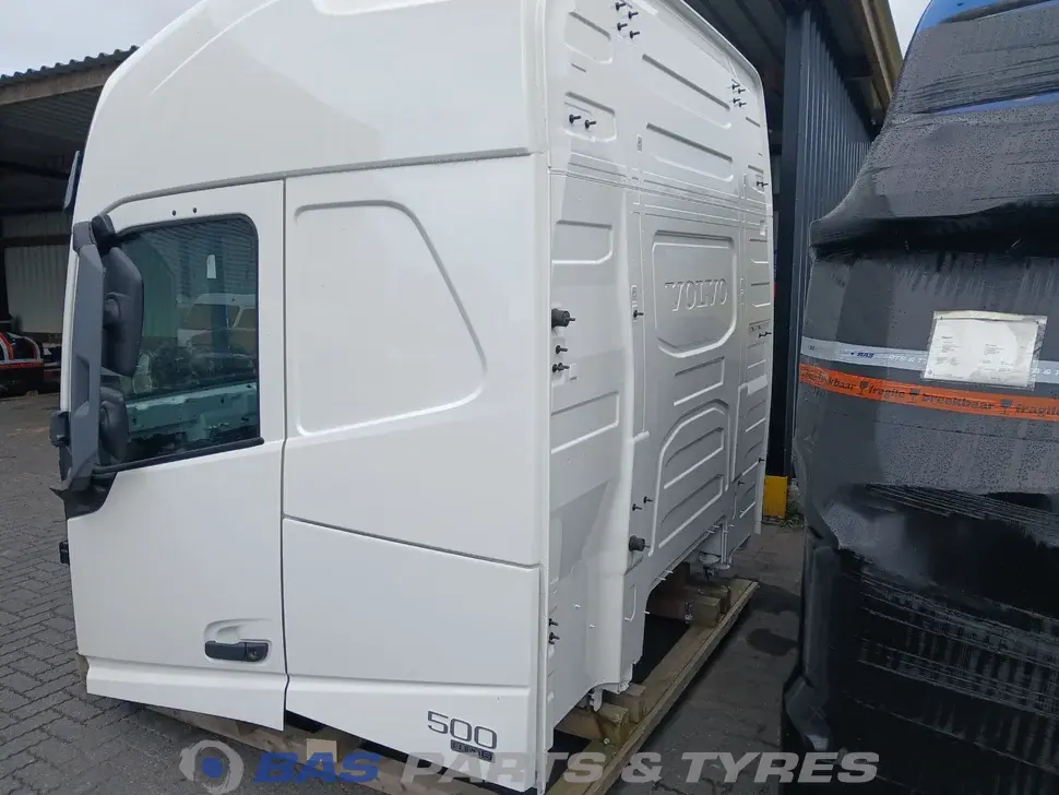 Volvo FH4B Globetrotter L2H2 82219166 Volvo FH4B Globetrotter L2H2 82219166