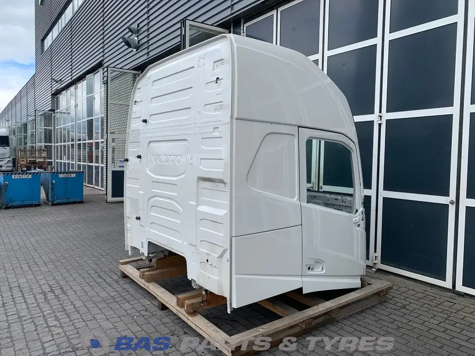 Volvo FH4B Globetrotter XL L2H3 82423324 Volvo FH4B Globetrotter XL L2H3 82423324