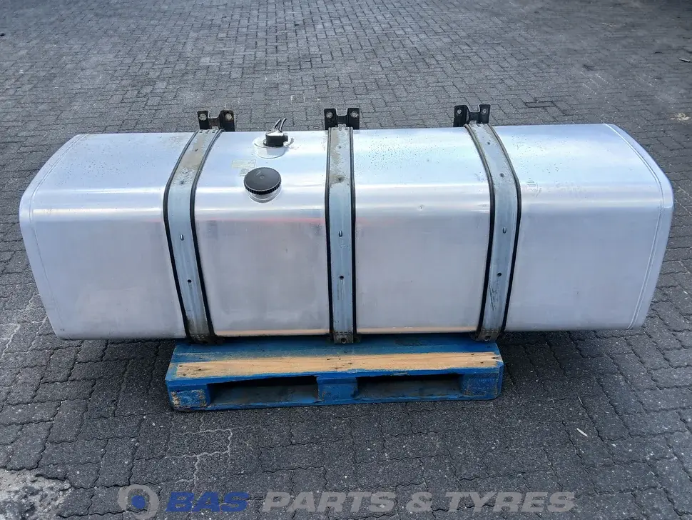Réservoir carburant MAN 780 Liter 81122016776 Réservoir carburant MAN 780 Liter 81122016776