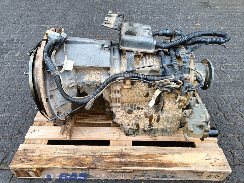 ●ATF / ABOVE THE FEDS Wolfs Head Wolf fts Head 836-92836-56 1 qt Automatic