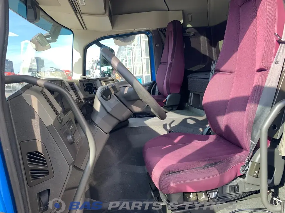 Volvo FM5 Globetrotter L2H2 84213718 Volvo FM5 Globetrotter L2H2 84213718