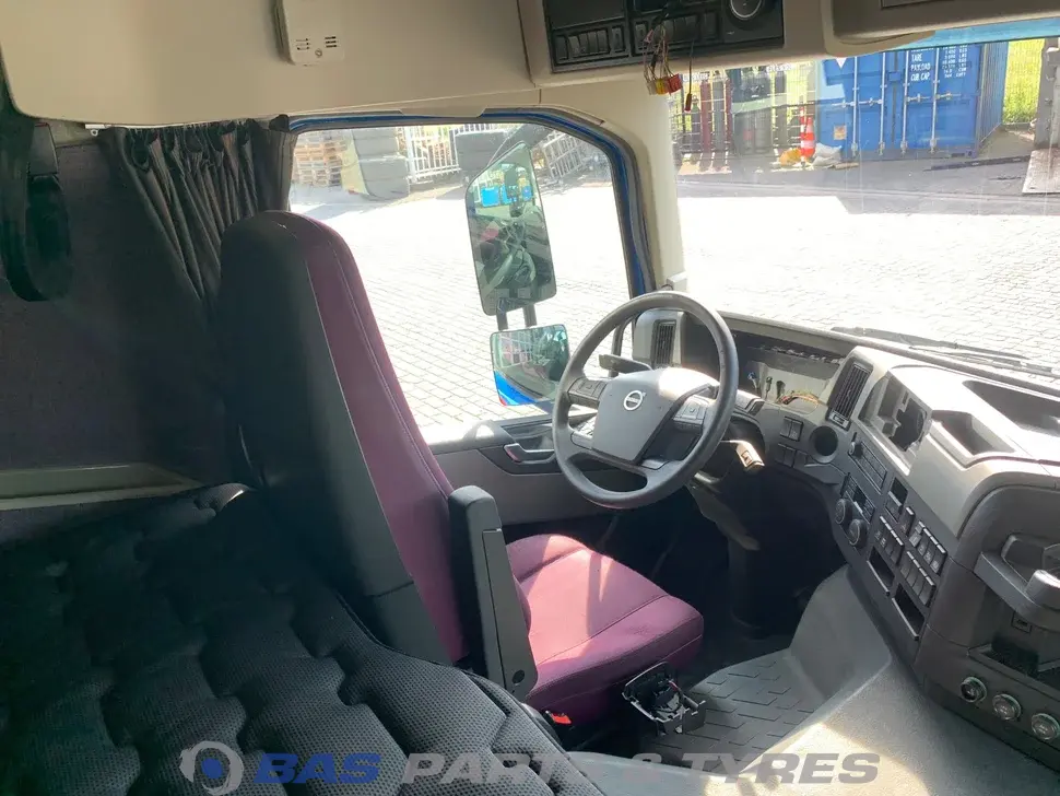 Volvo FM5 Globetrotter L2H2 84213718 Volvo FM5 Globetrotter L2H2 84213718