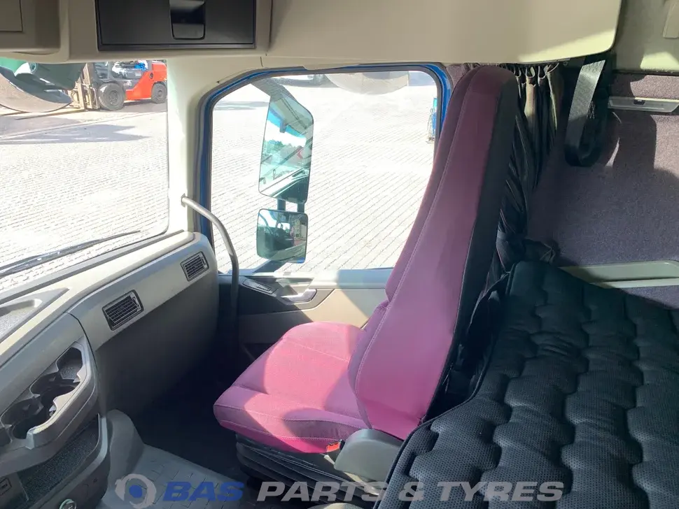 Volvo FM5 Globetrotter L2H2 84213718 Volvo FM5 Globetrotter L2H2 84213718