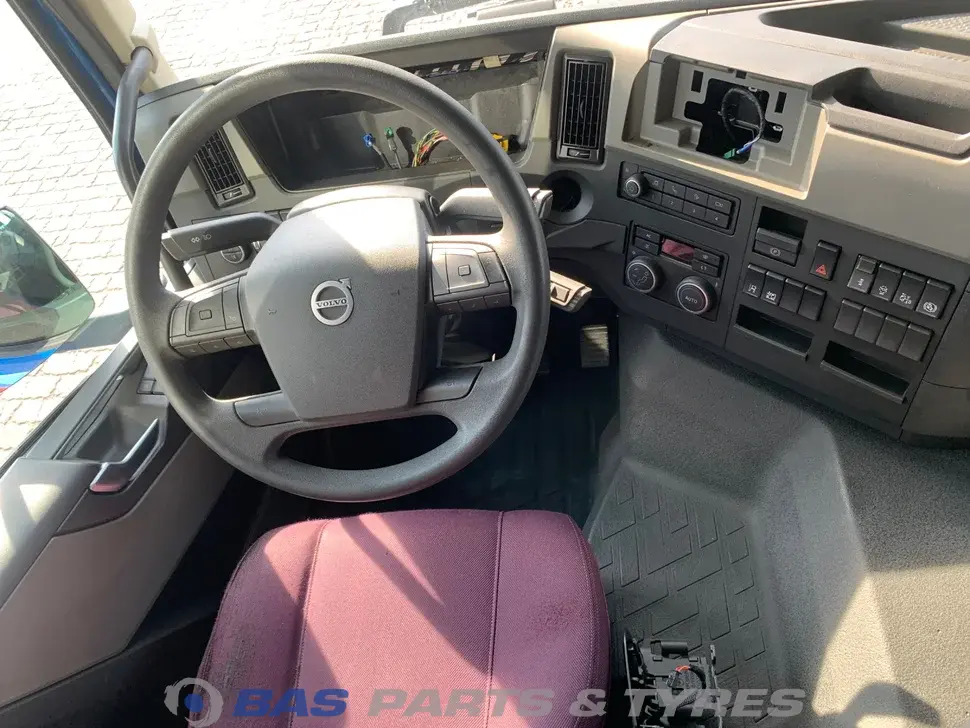 Volvo FM5 Globetrotter L2H2 84213718 Volvo FM5 Globetrotter L2H2 84213718
