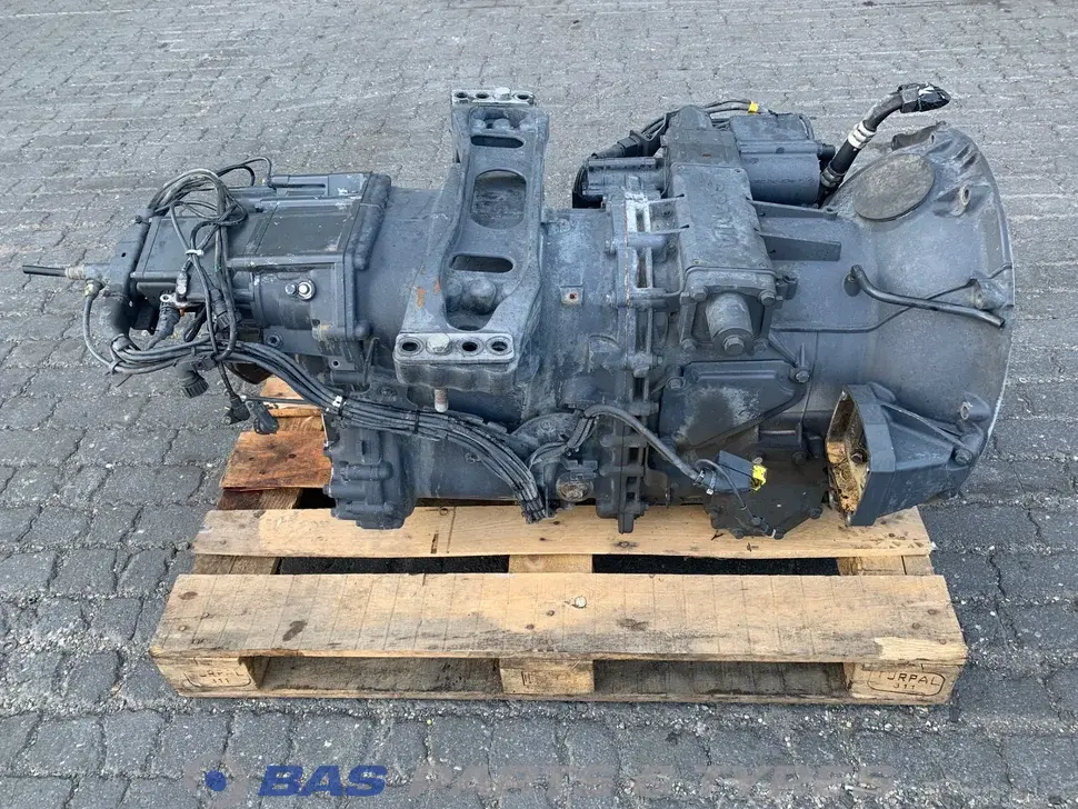 Scania GRS905R Opticruise Gearbox 2475808 Scania GRS905R Opticruise Gearbox 2475808